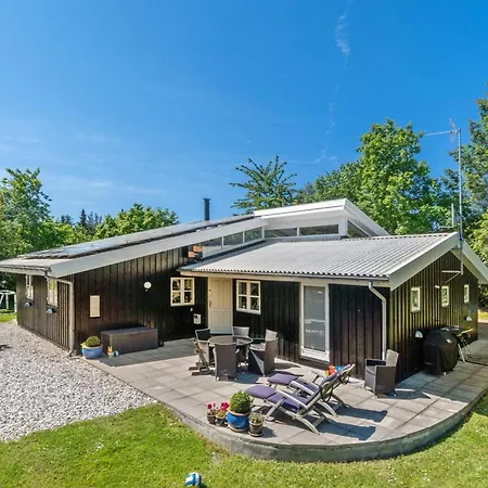 8 Person Holiday Home In Graested-By Traum